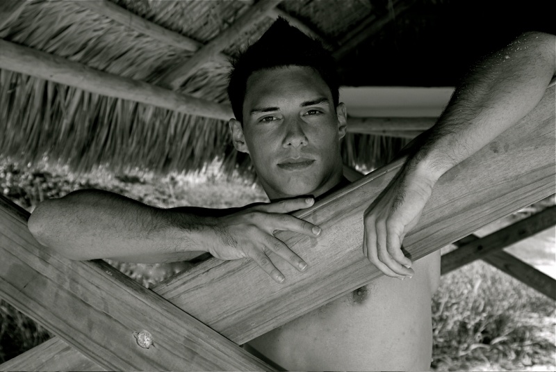 Male model photo shoot of Mauro Demian Estevez
