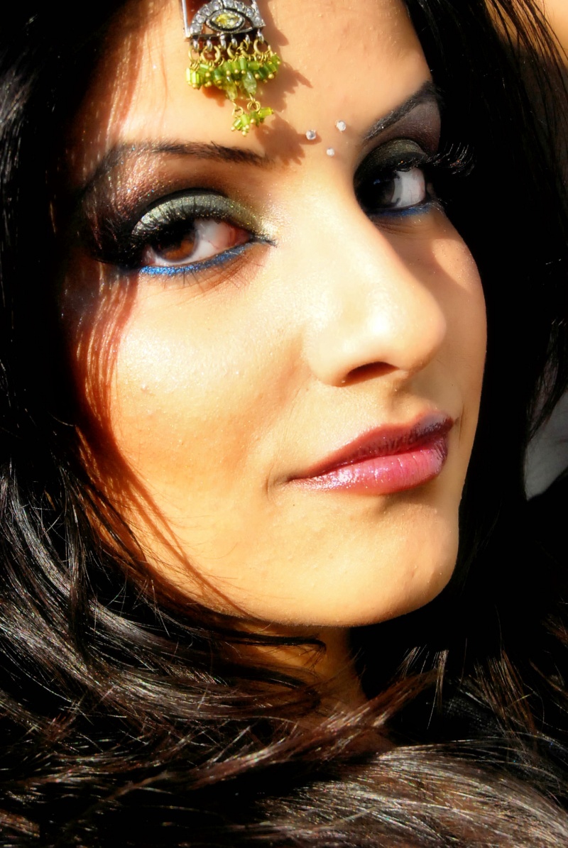 Female model photo shoot of Hira Makeup Artisty in canada