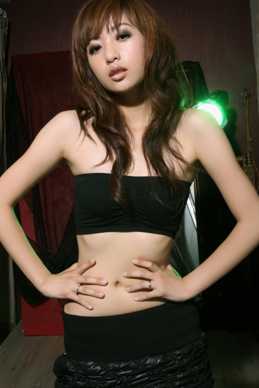 Female model photo shoot of Jia ni