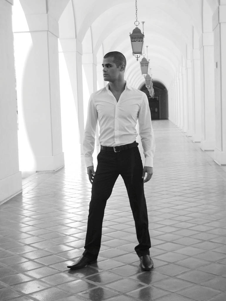 Male model photo shoot of Joel Dixon by Miguel Benitez