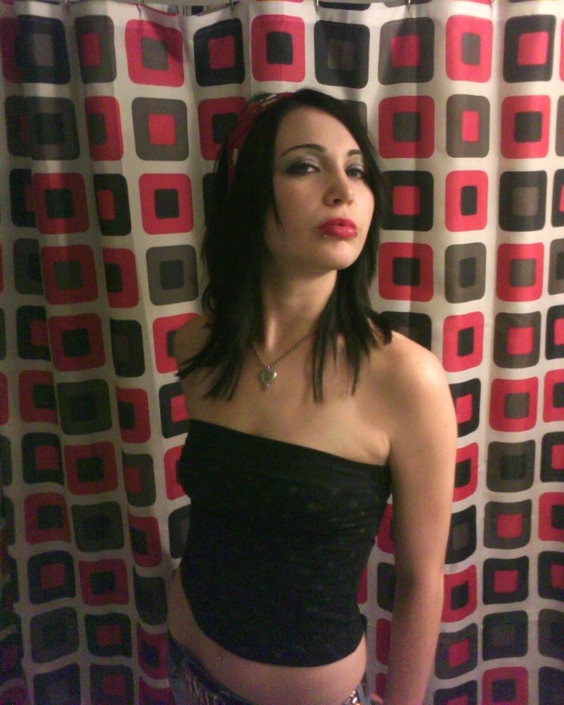Female model photo shoot of LuaNova in the rock room