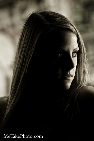 Female model photo shoot of Hileri Elizabeth by MeTakePhoto