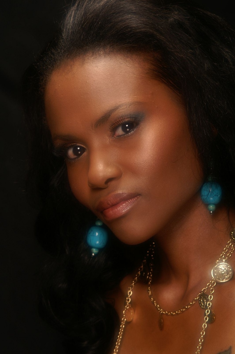 Female model photo shoot of Ms Eva by Perfect Touch Photo, makeup by 360 FaceFashions