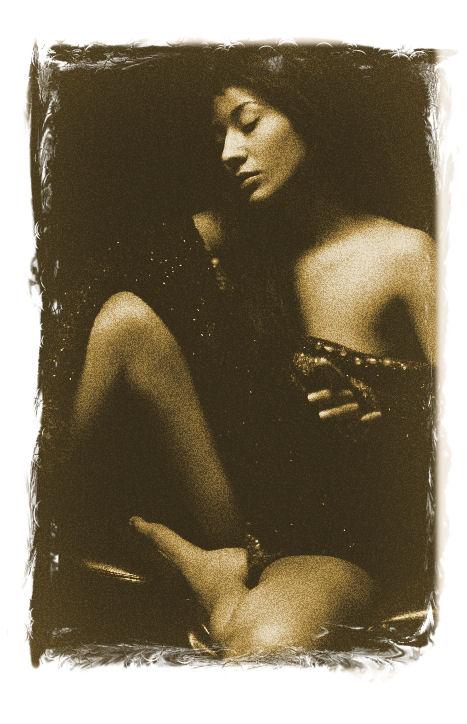 Female model photo shoot of Parisa II 