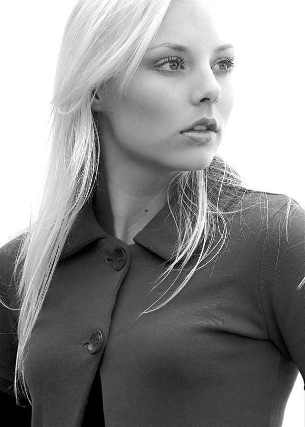 Female model photo shoot of Marloes in scheveningen