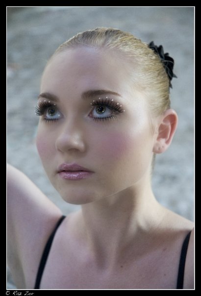 Female model photo shoot of Heather Leigh Cahoon by Raz Zor in Jerusalem, IL, makeup by Xenia Brudko MUA