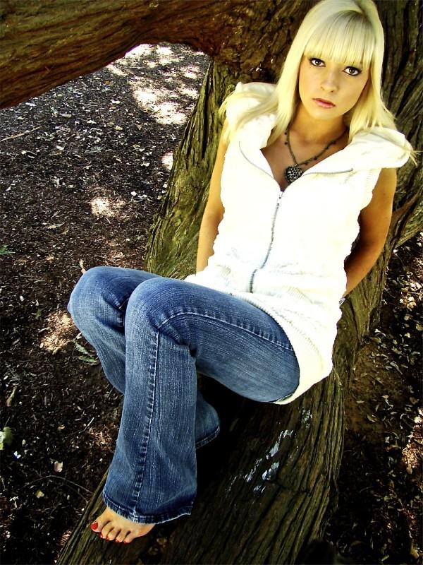 Female model photo shoot of Kayla Michele by Sandi Elle  in Salem, OR
