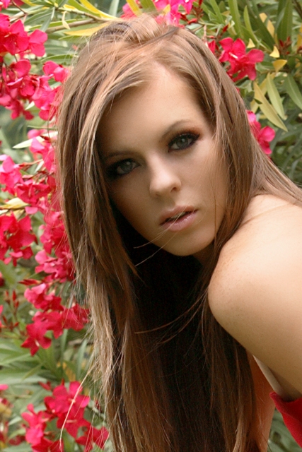 Female model photo shoot of Rachael Boone C