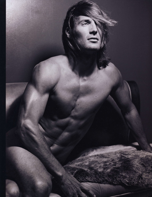 Male model photo shoot of Lee Dahlberg