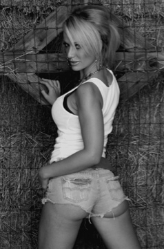 Female model photo shoot of Ashly Brooks by Joseph Pace in wheeler farms