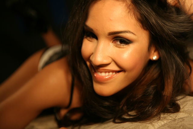 Female model photo shoot of Rosy Rodriguez