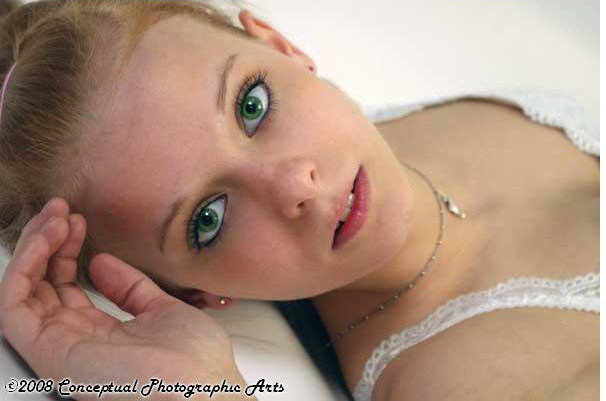 Female model photo shoot of KristenShaw
