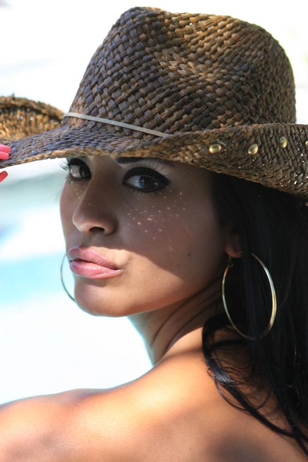 Female model photo shoot of Jaclyn Vallejos