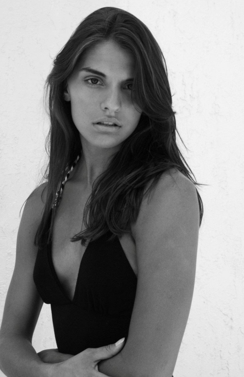 Female model photo shoot of Julie Wamser in South Beach