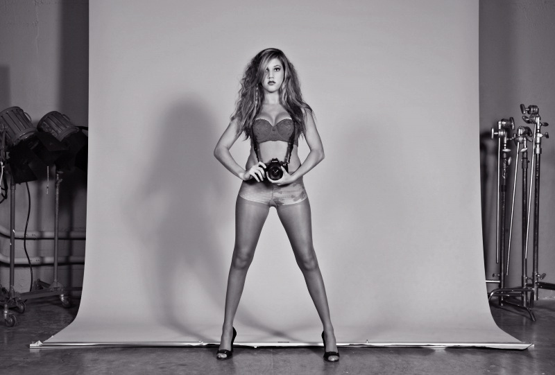 Female model photo shoot of Michelle Vaughan