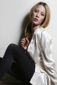 Female model photo shoot of Aimee Attwell