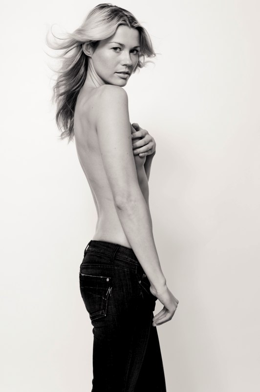 Female model photo shoot of Rachel Bausch in New York