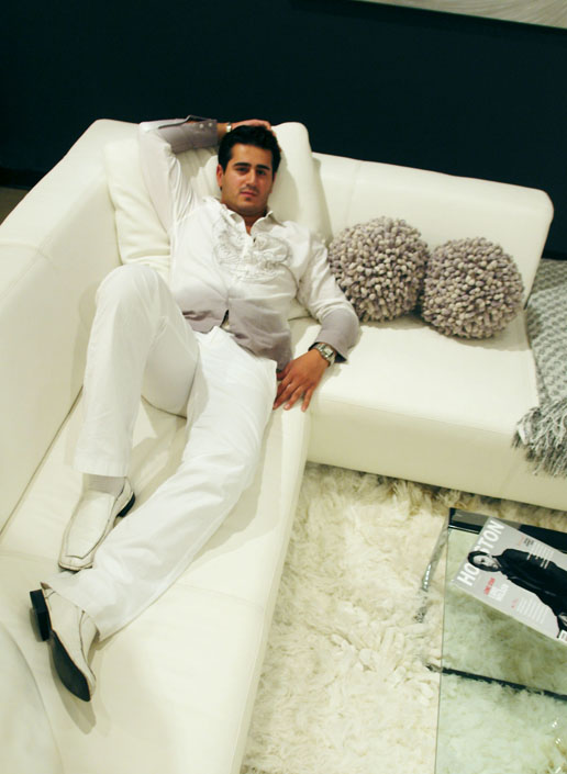 Male model photo shoot of Amir Senemar