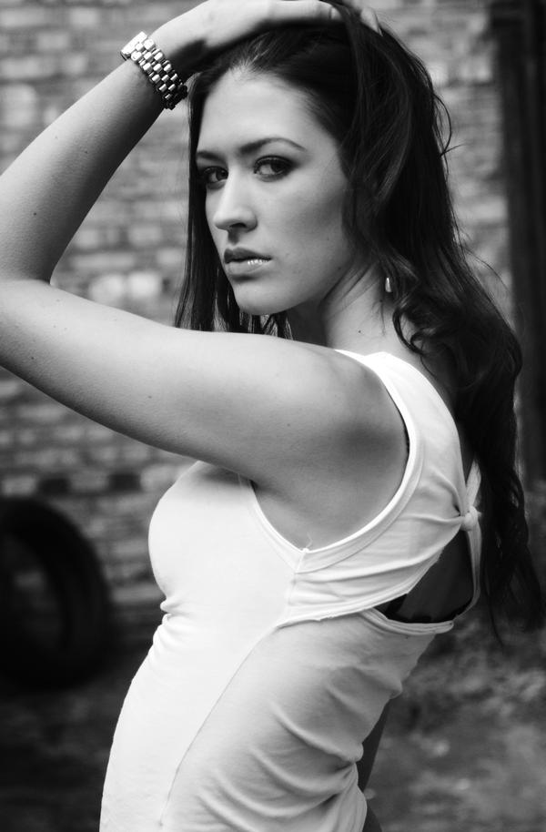 Female model photo shoot of Georgia Brivati Duncan