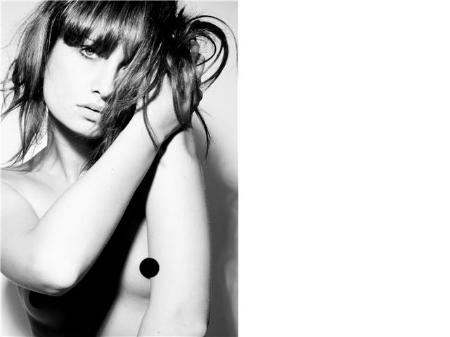 Female model photo shoot of Yolanda Kingdon