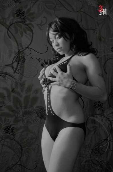Female model photo shoot of Creole Baby