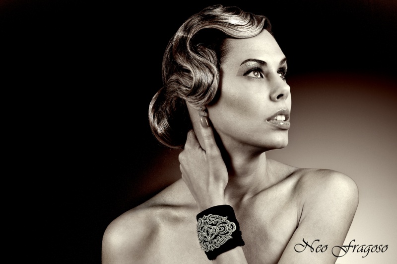 Female model photo shoot of Lora Raymond by NeoFragoso