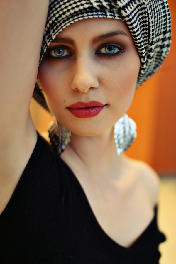 Female model photo shoot of Hanna Nissen MUA