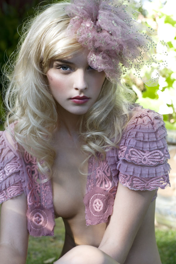 Female model photo shoot of __Allie__ by Zoey Grossman