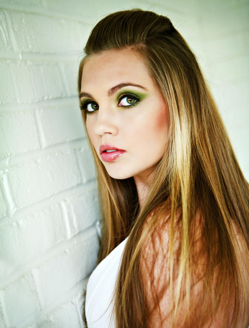 Female model photo shoot of Beauty by Bethany