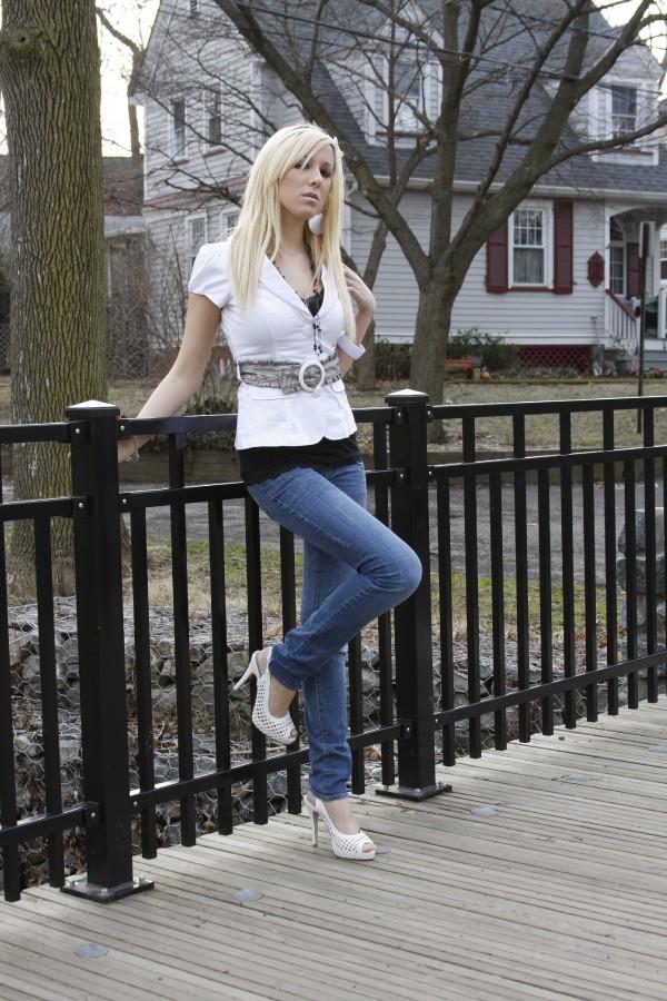 Female model photo shoot of Stephanie Annn in Park