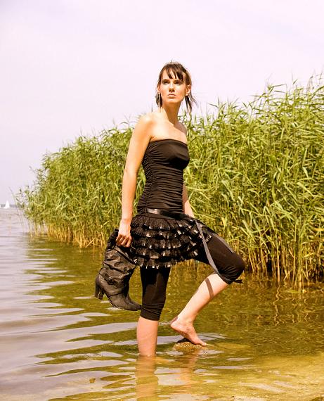 Female model photo shoot of Giverny