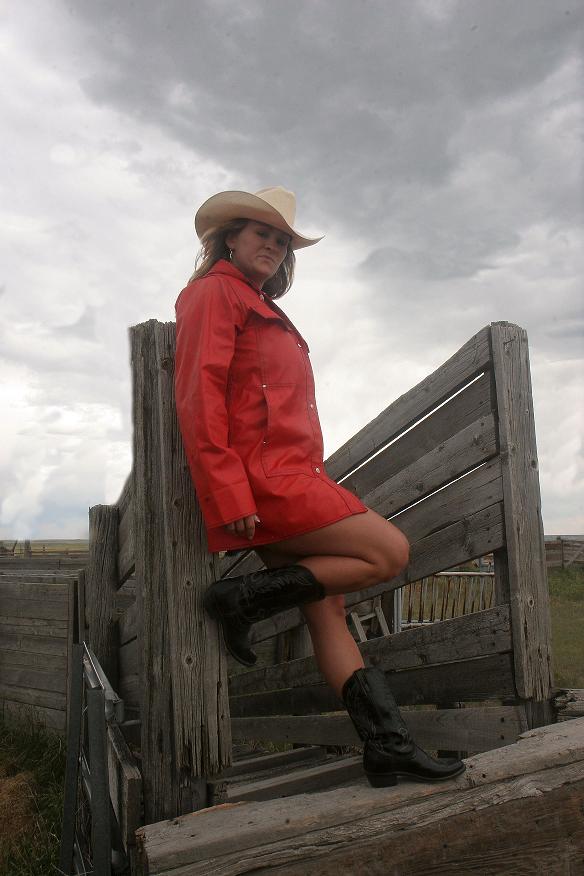 Female model photo shoot of Mari Lynn in Cheyenne