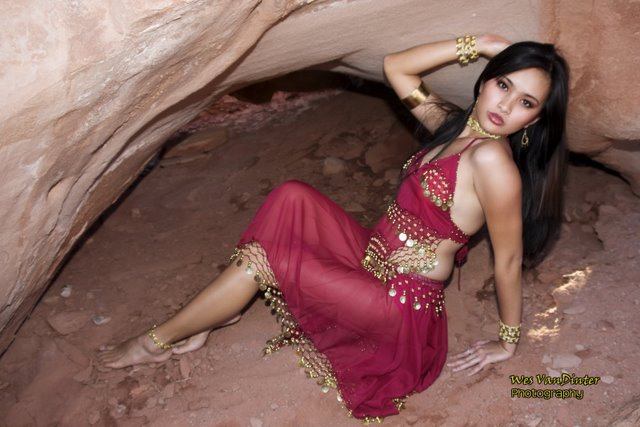 Female model photo shoot of tinXtin in Valley of ifre