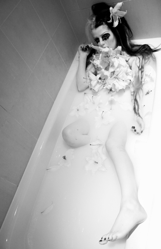 Female model photo shoot of PostModernSleeze by LaGwardia in Bathtub!