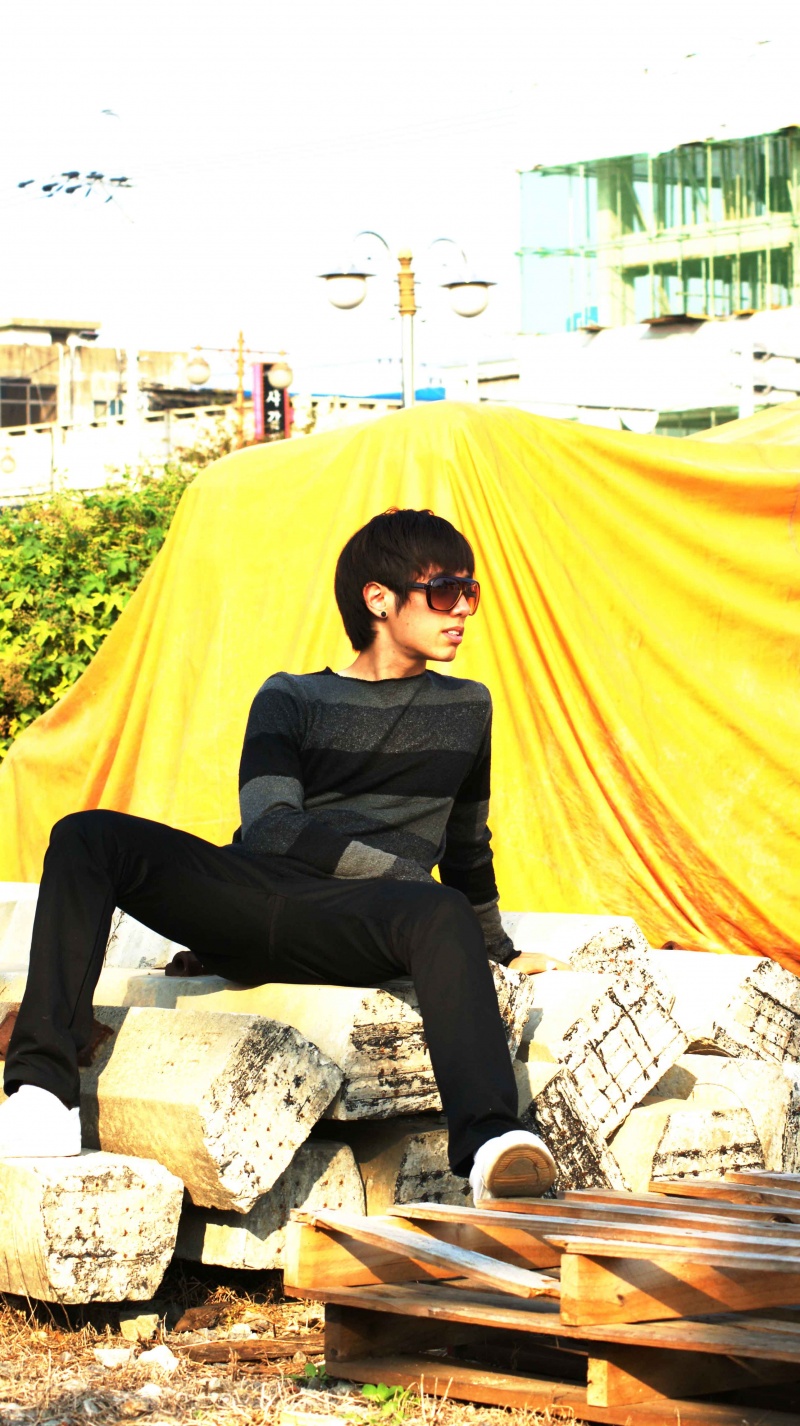 Male model photo shoot of MusI in South Korea, Pyeong-teck