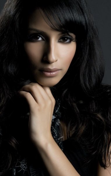 Female model photo shoot of Kaniz Ali Make Up in London