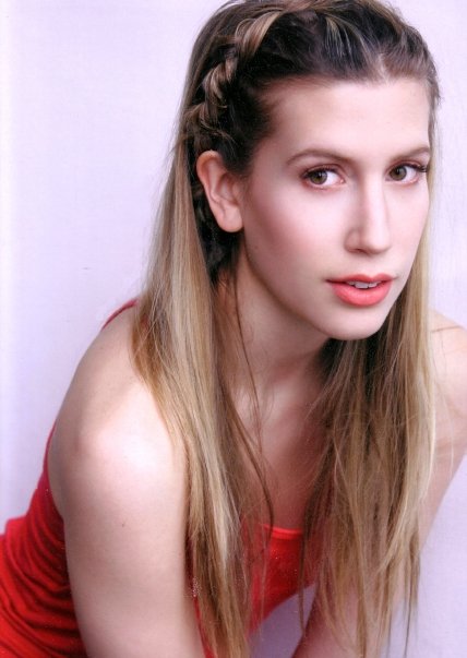 Female model photo shoot of Victoria Dellanno