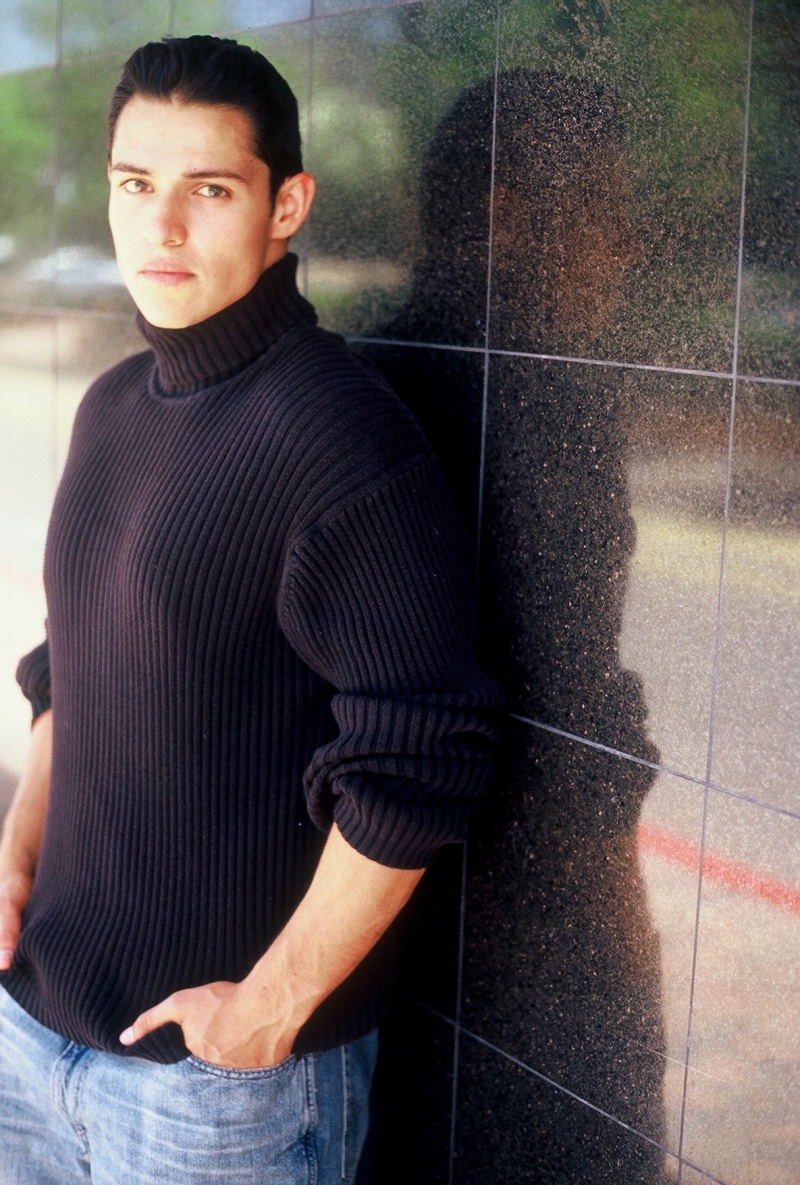 Male model photo shoot of Jared Barreras