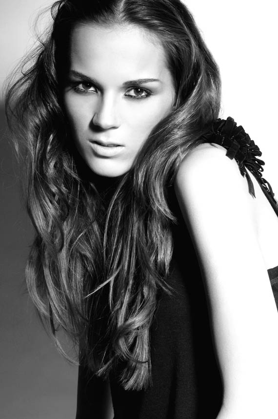 Female model photo shoot of Elena Urbonaviciute