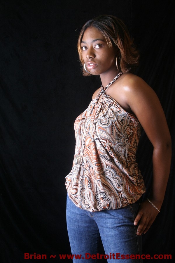 Female model photo shoot of destinie