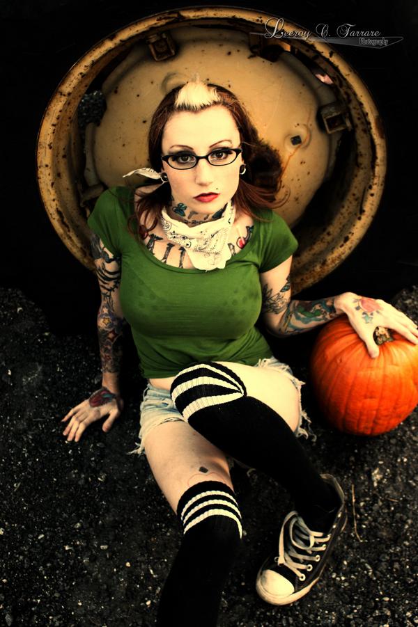 Female model photo shoot of Jyll Von Zombie