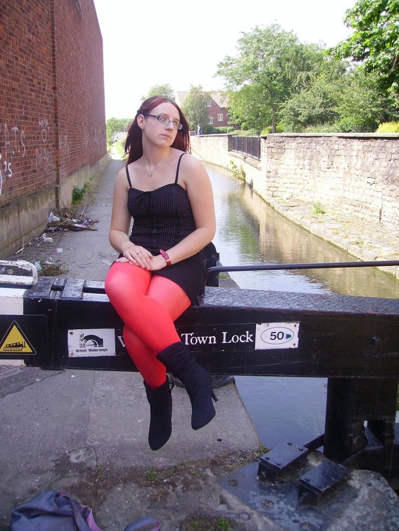 Female model photo shoot of Emma_-_Leigh in Chesterfield Canal, Worksop