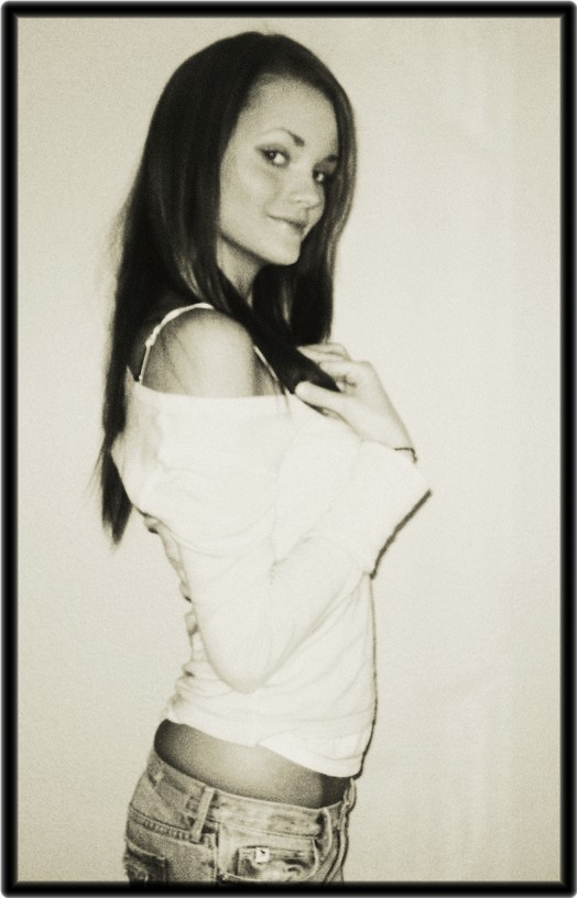 Female model photo shoot of Liz Astora