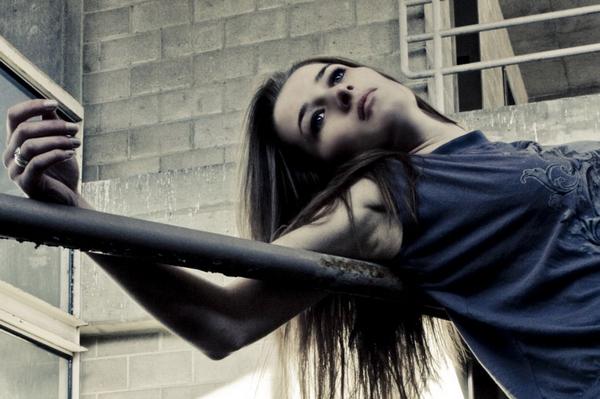 Female model photo shoot of Dri Rakel  by Billy Bradford Photo