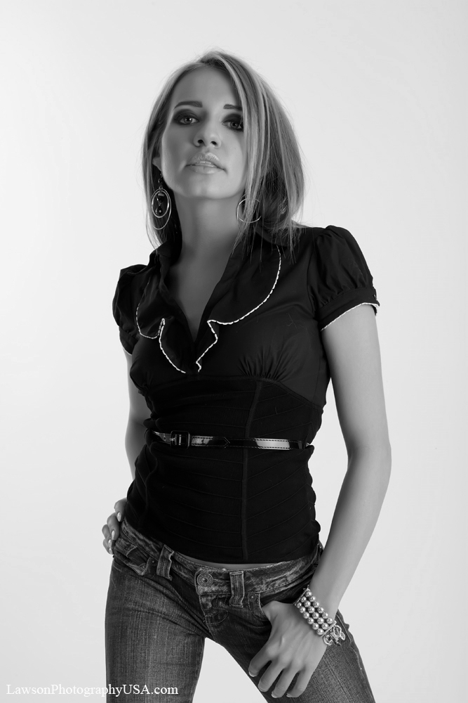 Female model photo shoot of Samantha Lawson by Lawson Photography USA