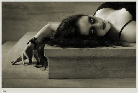 Female model photo shoot of Iljazz by Bert Schaeffer in Nijmegen, makeup by Clementine Nguyen