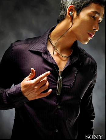 Male model photo shoot of Jian Leonardo in International