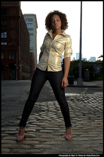 Female model photo shoot of Yuliza Ortiz by Mattey Photo