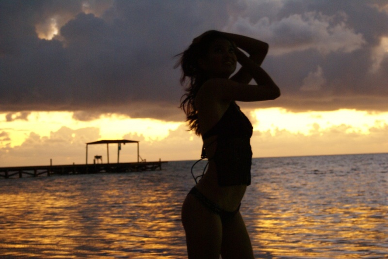Female model photo shoot of Letty Lara in San Pedro, Belize