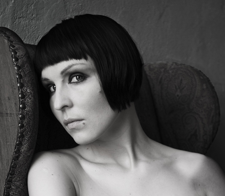 Female model photo shoot of minon by Jo Schwab in Berlin
